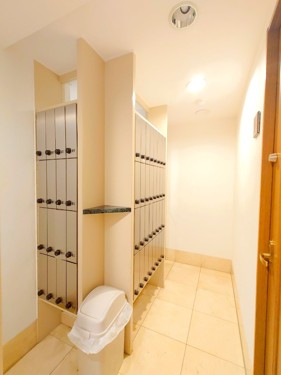 ◆京阪「伏見桃山」駅まで徒歩４分◆角部屋◆収納豊富な間取り◆イーグルコート伏見桃山の設備|郵便ポスト