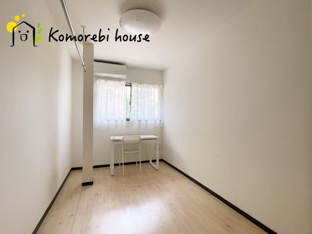 川島町大字出丸本　中古一戸建ての洋室|広々とした洋室です