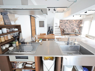 【居間・リビング】 | 琵琶湖アーバンリゾートⅠ番舘