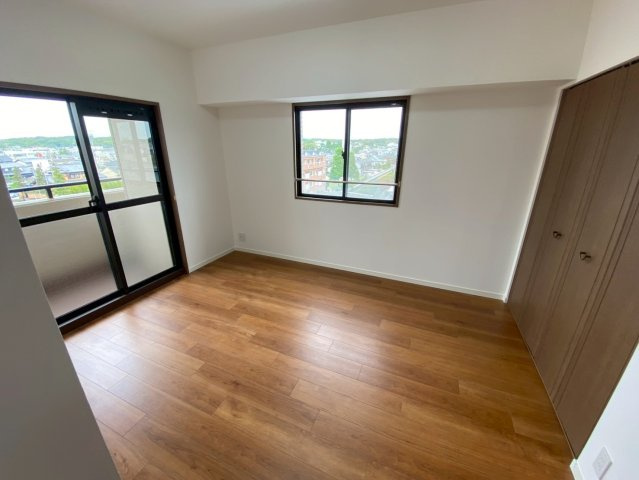 グローリアス長久手第二の洋室|コンパクトで使いやすい洋室です