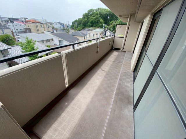 グローリアス長久手第二のバルコニー|広々としたバルコニーです