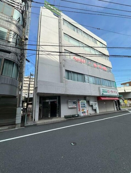 厚木富岡ビルの外観