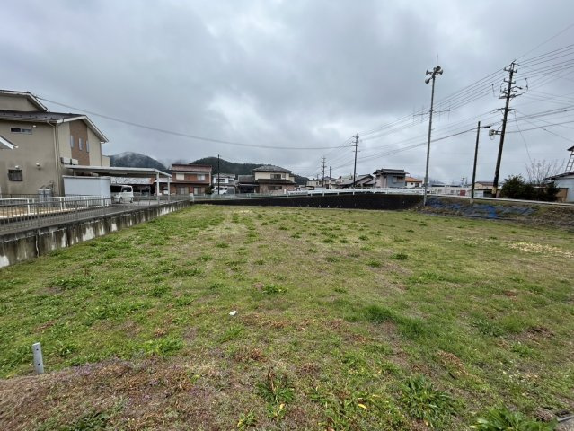 土地　高富の外観