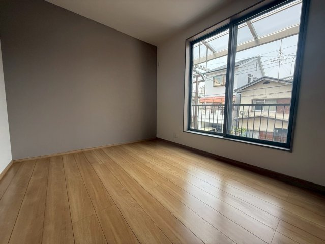 城南町二丁目戸建の寝室