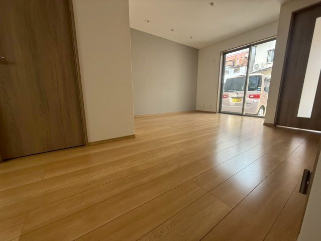 城南町二丁目戸建の居間・リビング