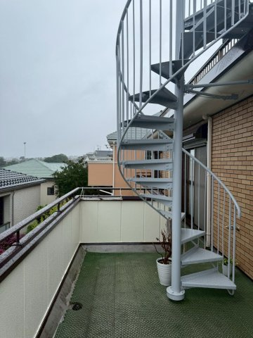 横浜市南区　戸建のバルコニー