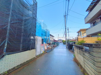 【前面道路含む現地写真】