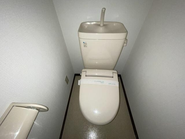 ロイヤルパーク東向島のトイレ