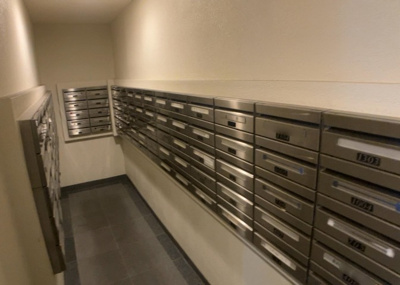 【構造・工法・仕様】 | レーベンハイム緑ヶ丘エアーズ | ＳＲＣ造は強度や耐震性の面でもRC造と比べて優れています。そのため、10階建以上の高層または超高層マンションなどの建築にも多く採用されています。柱や梁などのサイズが小さくても高い耐震性を確保できます。