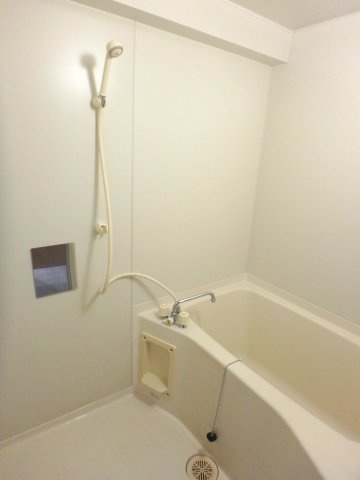 ベルカンポ甲子園の浴室|落ち着いた空間のお風呂です