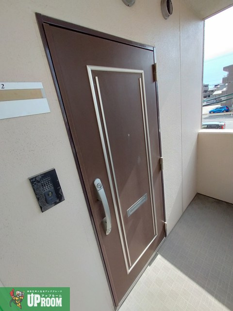 セントラルスクエア岩倉の玄関