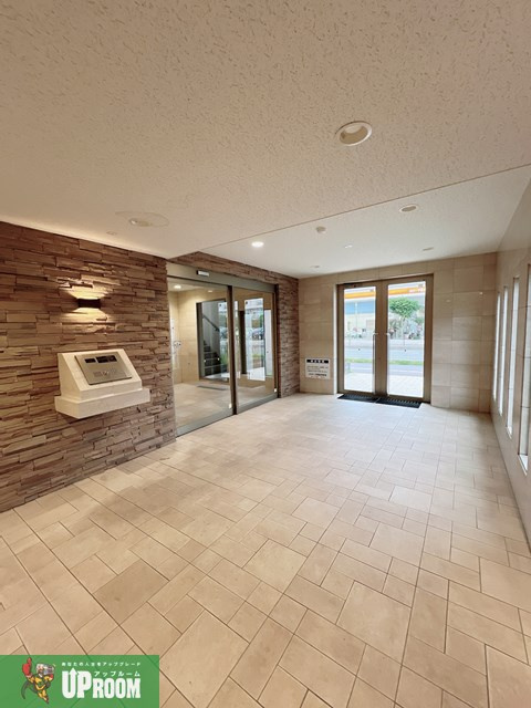 セントラルスクエア岩倉のエントランス