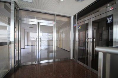 【エントランス】 | 三共ビル