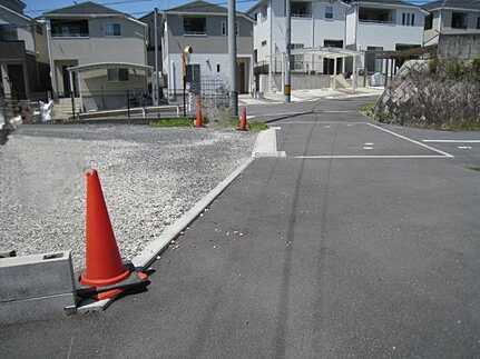 広島市安佐南区上安２丁目　土地の前面道路含む現地写真