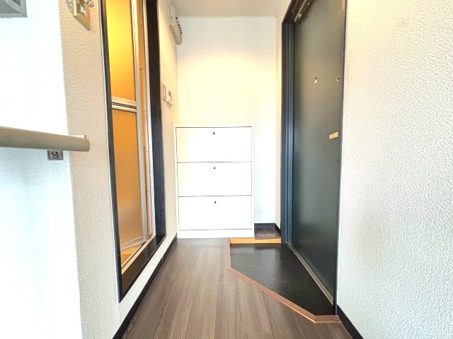 アメージングエステートの玄関