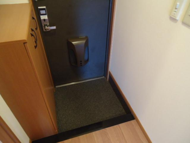 コンフォルト　スクエアの玄関|玄関