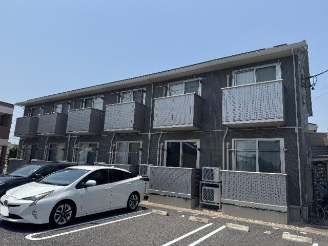 クレストコート米津の外観