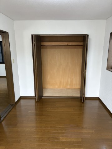 岩出市川尻・中古戸建・54671の洋室