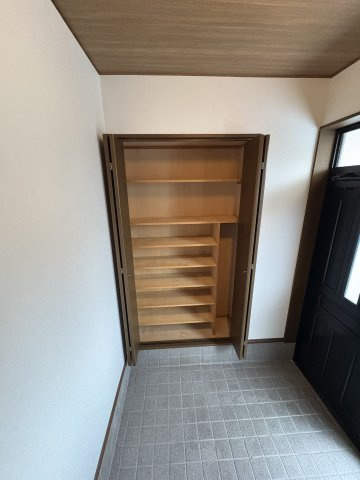 岩出市川尻・中古戸建・54671の玄関