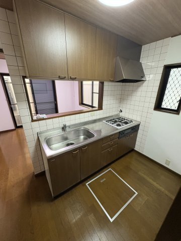 岩出市川尻・中古戸建・54671のキッチン