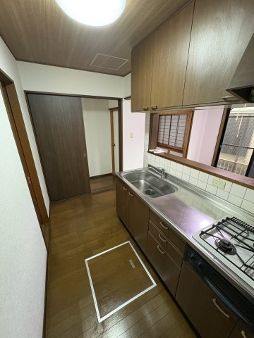 岩出市川尻・中古戸建・54671のキッチン