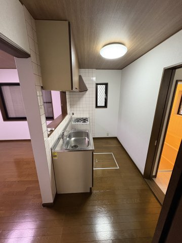 岩出市川尻・中古戸建・54671のキッチン