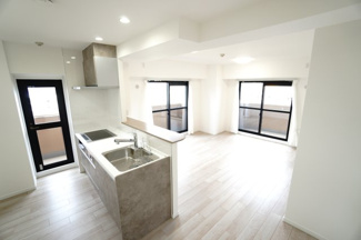 【居間・リビング】 | 【上質リフォーム】Jcity古市駅前 | 室内（2025年5月17日12：00頃）撮影