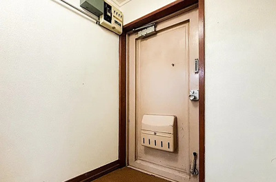 【玄関】 | エミネンス妙蓮寺