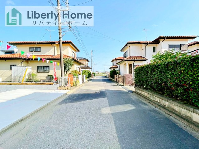 つくばみらい市谷井田8期　新築戸建の前面道路含む現地写真