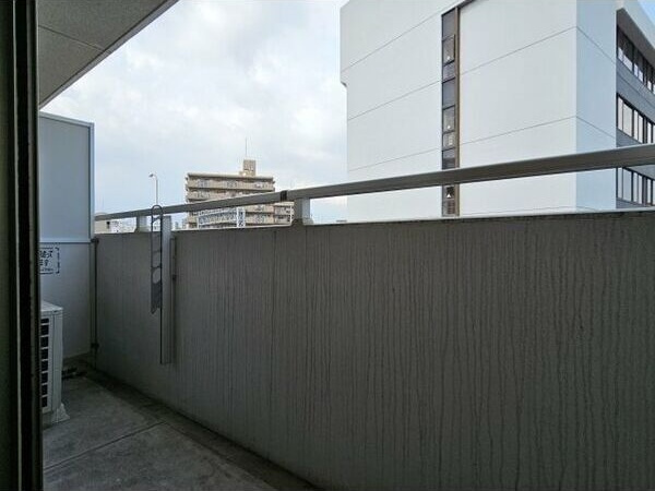 プロビデンス栄南のバルコニー