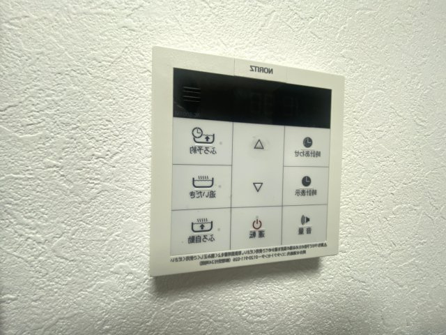 鎌倉に住みたい人お問い合わせお待ちしておりますのキッチン|給湯器のリモコンがキッチンにあるので家事動線も良いので家事の時短につながります。