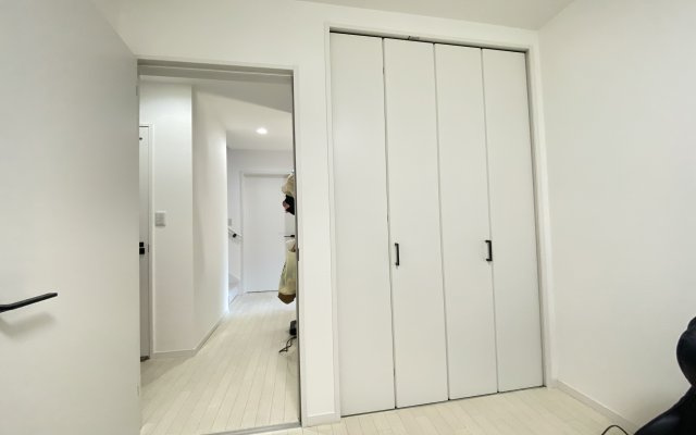 鎌倉に住みたい人お問い合わせお待ちしておりますのその他|奥行もあるクローゼットを各部屋に完備されてます。