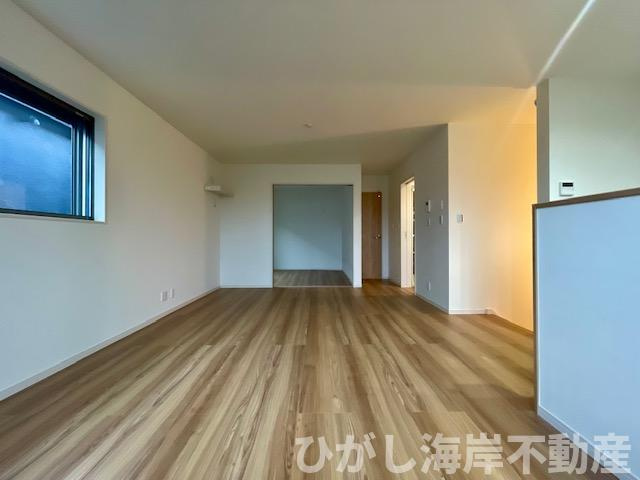 茅ヶ崎市小和田　新築戸建　全2棟のダイニング|17帖　LDK