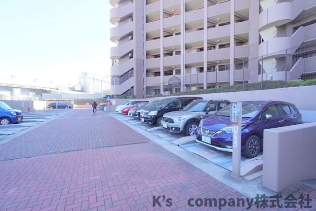 ◎茅ヶ崎市本村２丁目　レクセルマンション茅ヶ崎の駐車場|敷地内にある駐車場☆