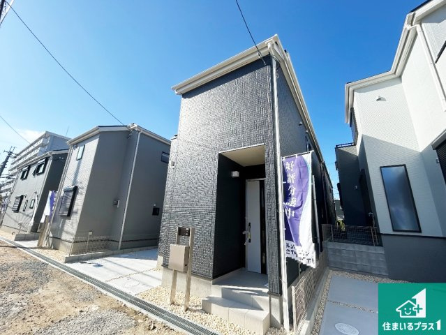 尼崎市西昆陽　第2期　新築一戸建ての外観|お客様に長く安心して住んでいだだける事にこだわった家づくり！住んでからのアフターサービスにもしっかりと取り組んでいます！