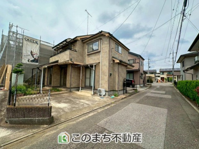 【前面道路含む現地写真】 | 宇都宮市南町中古戸建 | 前面道路は交通量が少なく、運転が苦手な方でもお車の出し入れ簡単で安心です☆
