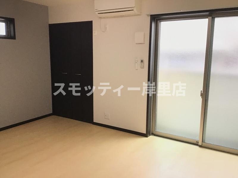 フジパレス山之内Ⅱ番館の居間・リビング