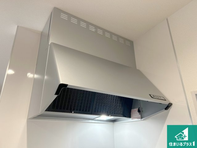 尼崎市西昆陽　第2期　新築一戸建ての設備|汚れにくいスロットフィルタでお手入れラクラク！ＬＥＤ照明付き！