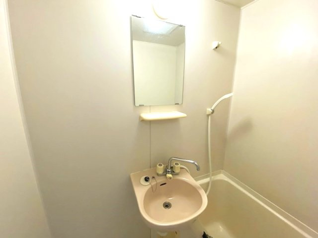 ベルカンポ宝津の浴室|コンパクトで使いやすいお風呂です