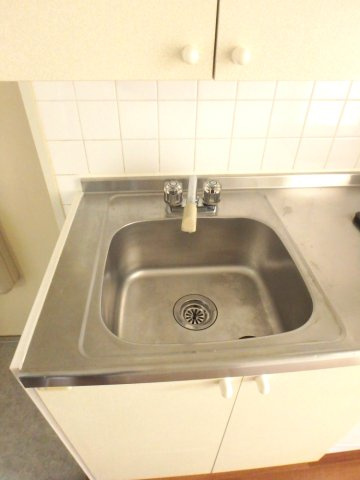 ベルカンポ宝津のキッチン|きれいなキッチンです