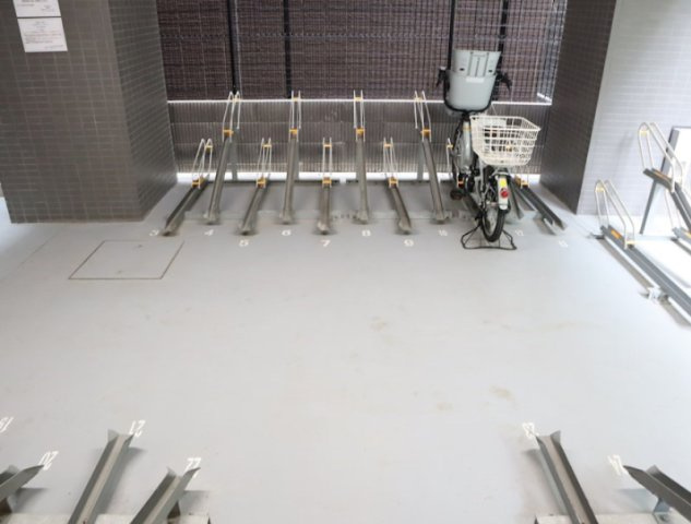 駐輪場 