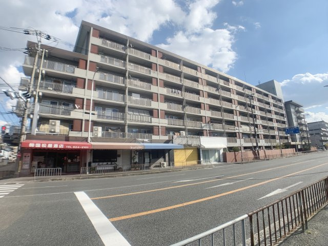 香里グランドコーポの外観|京阪本線「香里園」駅まで徒歩約19分！