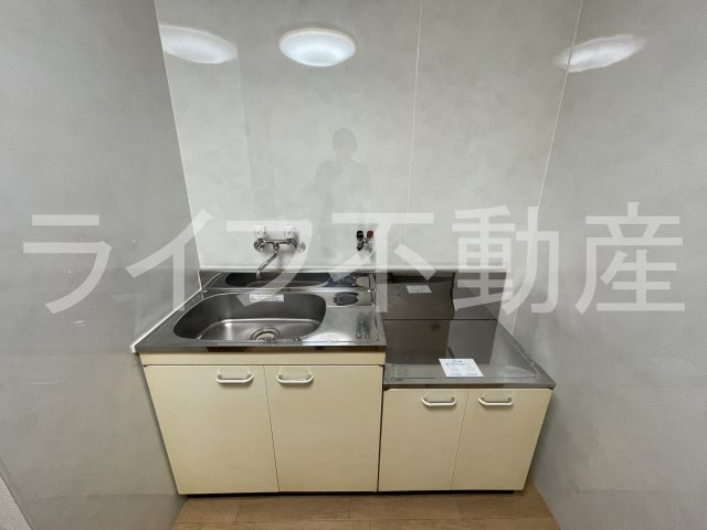 ル・メルシェのキッチン|コンパクトなキッチンで掃除もラクラク