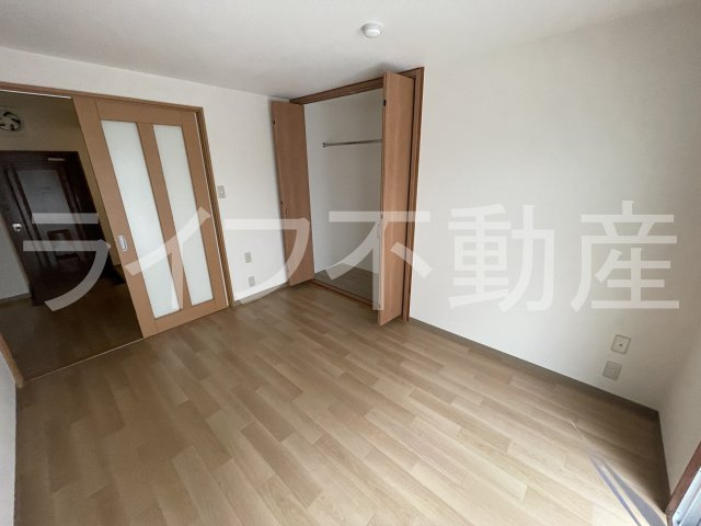 ル・メルシェの内装|明るい色調の室内です