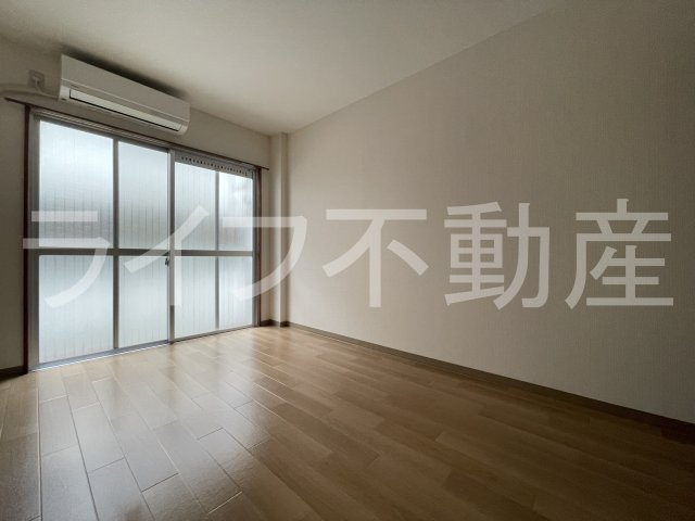 ル・メルシェの居間・リビング|使いやすい居間です