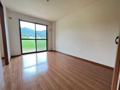 【内装】 | グランディール天神 | 南側洋室