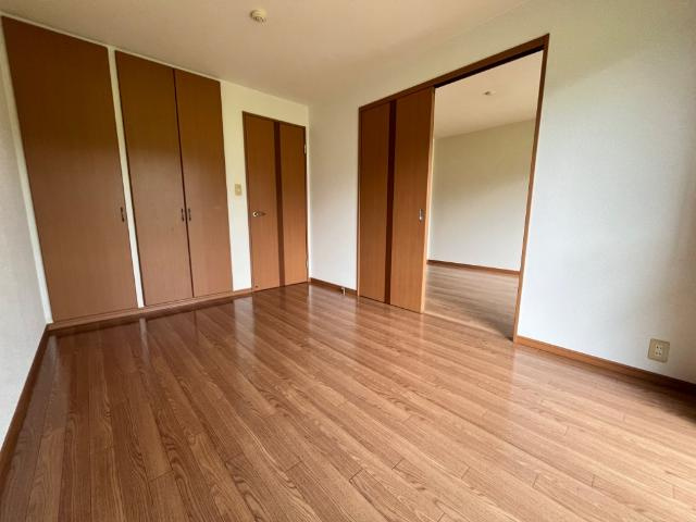 【内装】 | グランディール天神 | 南側洋室