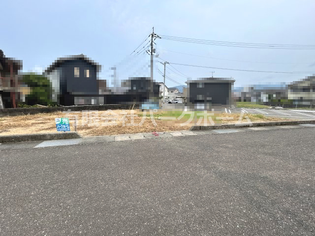 土佐市高岡町乙の前面道路含む現地写真