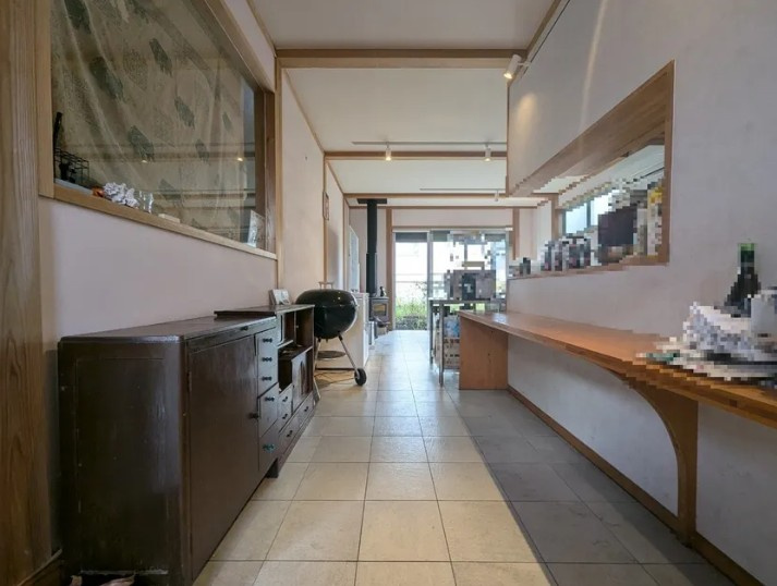 「南向き陽当たり良好」高知市水源町　中古一戸建ての居間・リビング|リビングです。