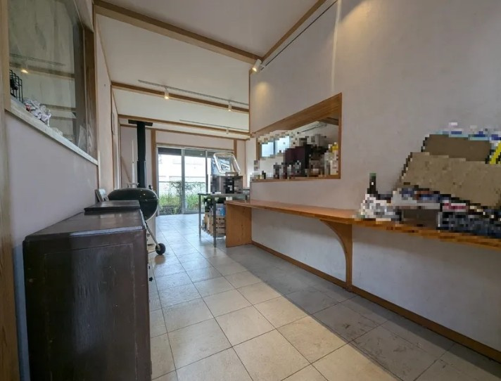 「南向き陽当たり良好」高知市水源町　中古一戸建ての居間・リビング|リビングです。